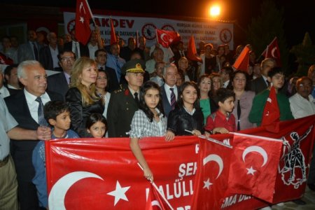 Vali Coş: Büyükleri kandıramayan terör örgütü çocuklara yöneldi