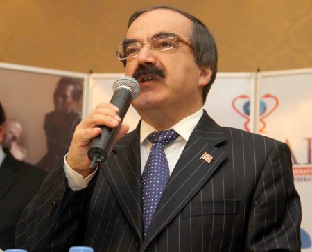 Vali Coş: Hekimlerimizin insanlığa hizmeti SAMEDER ile ülke sınırlarını aştı