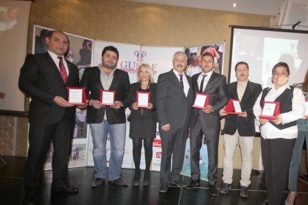 Vali Coş: Hekimlerimizin insanlığa hizmeti SAMEDER ile ülke sınırlarını aştı