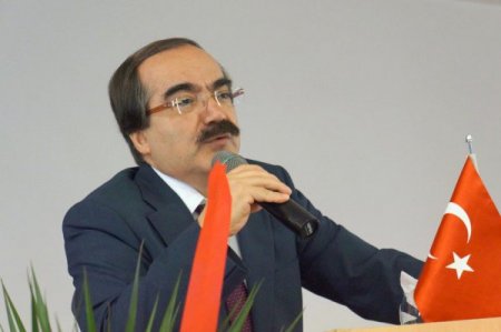 Vali Coş: Vatan sevgisi, sosyal medyaya mesajlar yazarak olmaz