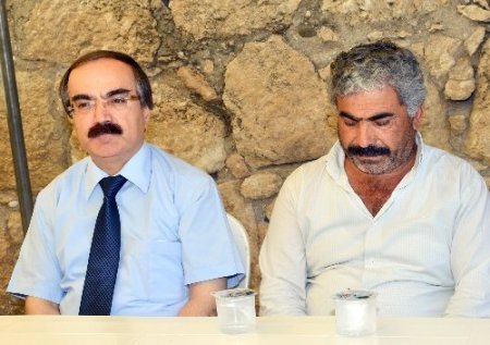 Vali Coş’tan şehit ailesine taziye ziyareti