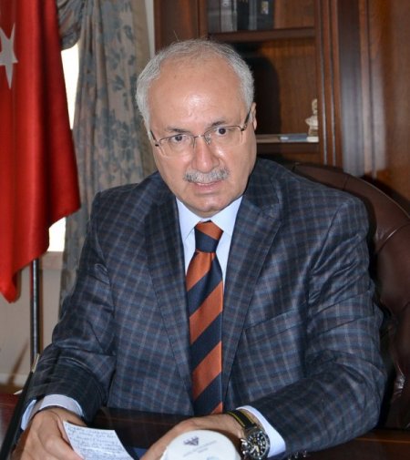 Vali Daşöz: Manisa yakın gelecekte kiraz üretiminde lider olacak