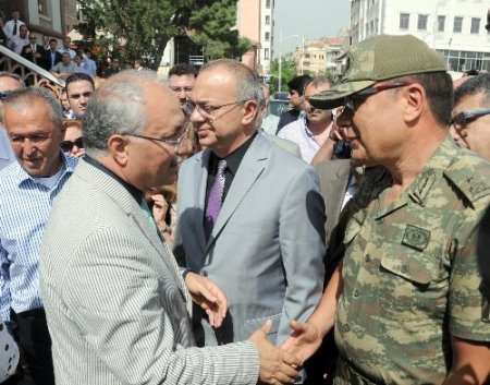 Vali Daşöz Manisa'dan ayrıldı