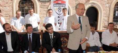 Vali Daşöz: Manisaspor Süper Lig’de olmayı hak ediyor