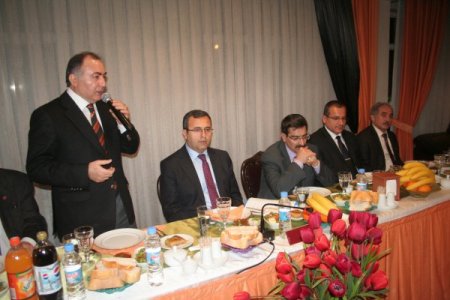 Vali Demir: Türkiye'de En Önemli Değişiklerden Biri De İl Özel İdarelerinin Kurulmasıdır