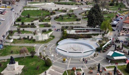 Vali Duruer: Selimiye’nin görüntüsünü bozan lüzumsuz şeyleri kaldırıyoruz