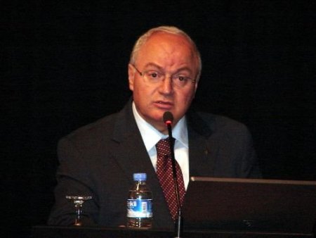 Vali Erkmen: Arkeolojik Kazıların Sadece Yaz Döneminde Yapılması Yeterli Değil