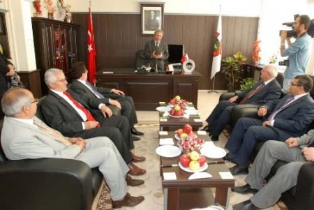 Vali Erkmen: Çivril Elmasını İhraç Edebilmek İçin Birlik Kurulmalı