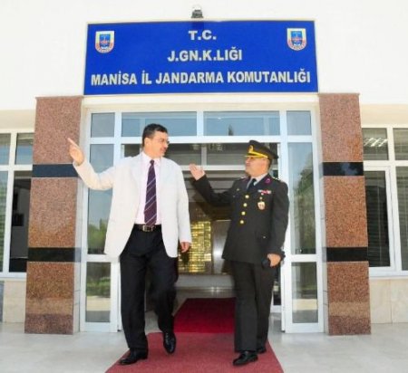 Vali Güvenç, Manisa İl Jandarma Komutanı Erol'u Ziyaret Etti