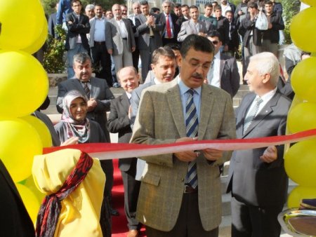 Vali Güvenç: Eğitim gönüllülerine emeklerinden dolayı teşekkür ediyorum