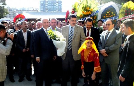 Vali Güvenç: Eğitim gönüllülerine emeklerinden dolayı teşekkür ediyorum