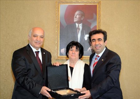 Vali Güzeloğlu: 'Deprem değil binalar öldürür' anlayışını felsefe edindik