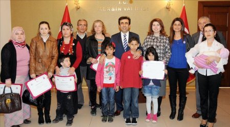 Vali Güzeloğlu: Mersin, 14 bin 300 gönüllü aile ile Türkiye'de birinci