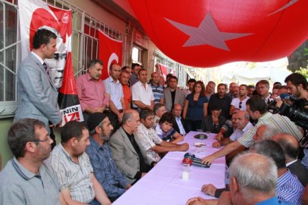 Vali Harput, şehit ailesini ziyaret etti