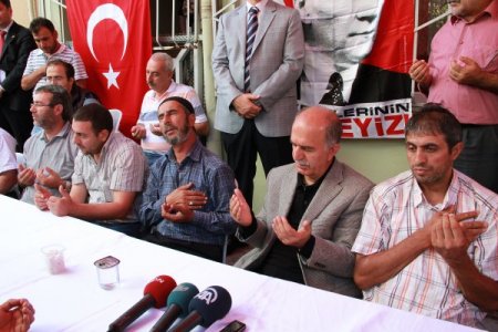 Vali Harput, şehit ailesini ziyaret etti