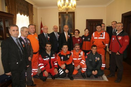 Vali Harput: İnsanlar deprem konusunda sorumluluklarını fark etmeli