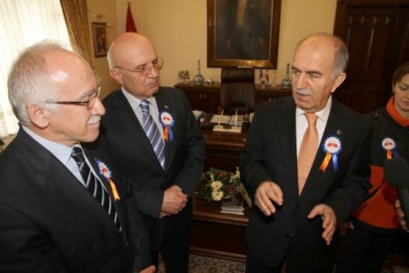 Vali Harput: İnsanlar deprem konusunda sorumluluklarını fark etmeli