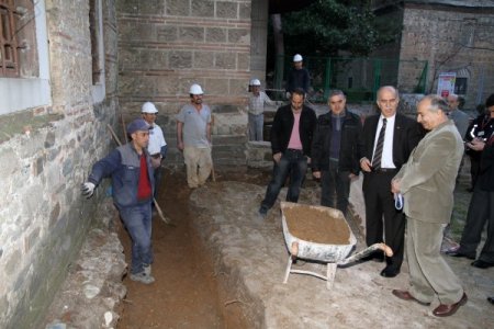 Vali Harput: Muradiye Külliyesi aslına uygun restore ediliyor