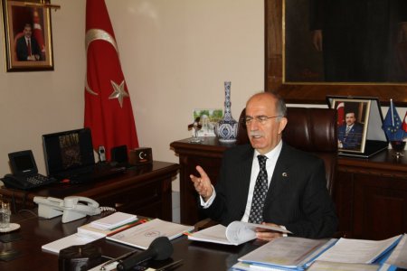 Vali Harput’tan Bursa’ya 20 milyon TL’lik sportif yatırım müjdesi