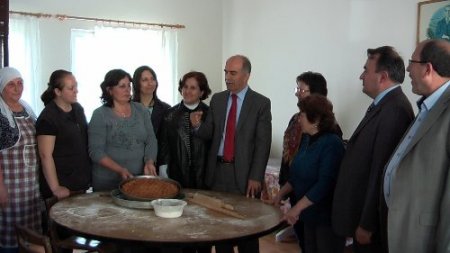 Vali Harput'tan Kumyakalı kadınlara destek