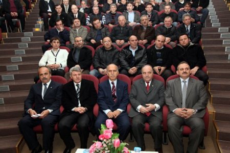 Vali Harput'tan Şoförlere: Yolculara Karşı Güler Yüzlü Olun