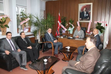 Vali İpek'ten yeni hastane yönetimini ziyaret etti