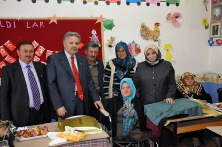 Vali Kahraman Ve Eşi, Manevi Kızlarını Ziyaret Etti