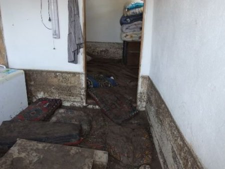 Vali Kara İle Milletvekili Karabayır, Sel Yaşanan İnkaya Köyünde İncelemelerde Bulundu