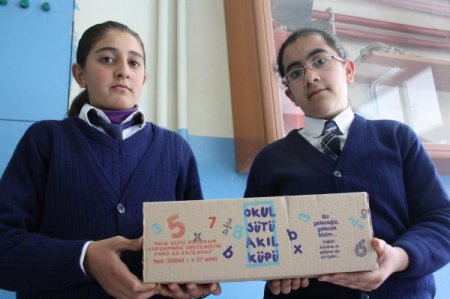 Vali Kara: Kars'ta Sütten Dolayı Tatsız Bir Olay Yaşanmadı