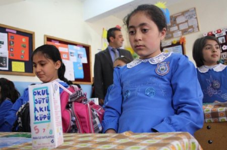 Vali Kara: Kars'ta Sütten Dolayı Tatsız Bir Olay Yaşanmadı