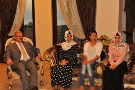 Vali Karaloğlu, Sevgi Evleri'nin Öğrencileriyle İftar Açtı