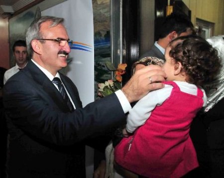 Vali Karaloğlu: Şehide Sahip Çıkamayan Bir Milletin Geleceği Olamaz