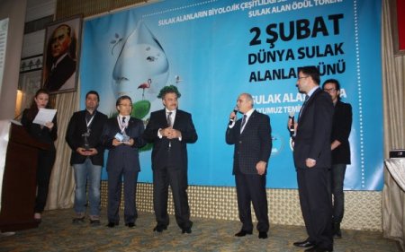 Vali Karaloğlu'na 'Sulak Alan Üstün Başarı Ödülü'