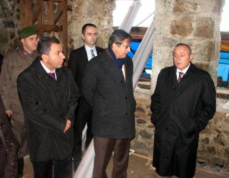 Vali Kızılcık, Yakup Ağa Konağı'ndaki çalışmaları inceledi