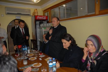 Vali Kızılcık: Bu topraklar, uğruna can verilerek vatan yapıldı