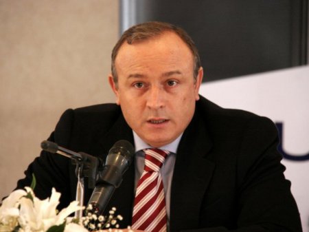 Vali Kızılcık: İşsizler masa başı iş istiyor