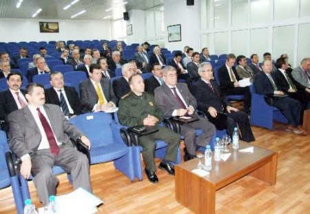 Vali Küçük: Herkes Görevini İyi Yapmalı, Bir Gün Molla Kasım Gelir Hesap Sorar
