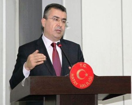 Vali Lekesiz, İlköğretim Okulunun Binasını Erzin Meslek Yüksek Okulu'na Verdi
