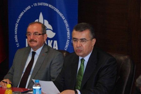 Vali Lekesiz : Binaya yapılan yatırımla kalkınma olmaz