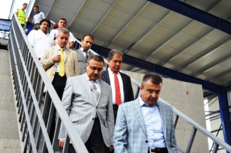 Vali Lekesiz: Düzenli depolanan çöplerin geri dönüşümü sağlanmalı