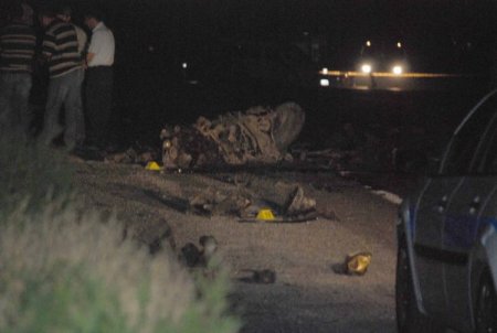 Vali Lekesiz: Patlamadaki hedef askerin servis aracıydı