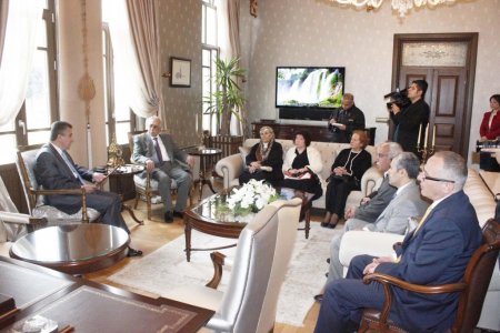 Vali Lekesiz: Yaşlılarımız yalnız kalmamalı