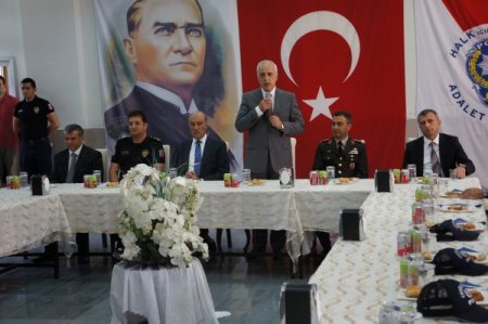 Vali Mutlu, Çevik Kuvvet Polisleriyle Bayramlaştı