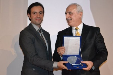 Vali Mutlu, gençlere girişimcilik anılarını anlattı