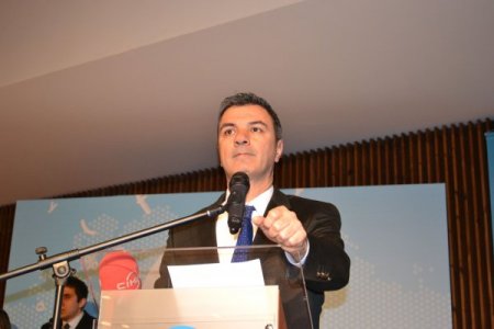 Vali Mutlu, gençlere girişimcilik anılarını anlattı