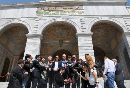 Vali Mutlu: Taksim’de mitinge müsaade etmeyeceğiz