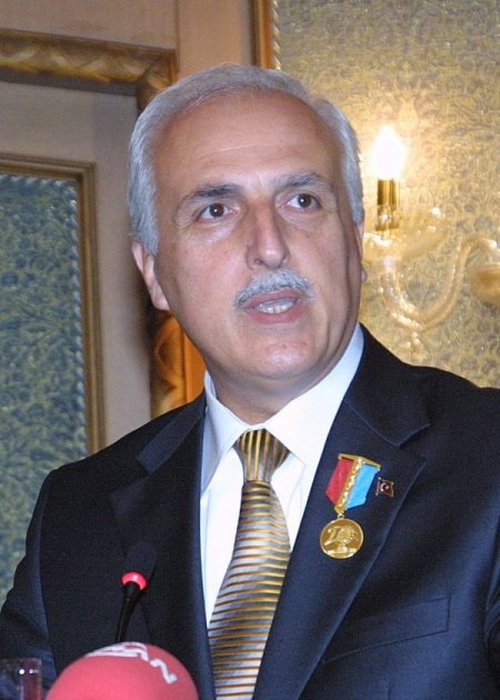 Vali Mutlu: Yıllarca kardeş devletlerin bağımsızlığını bekledik