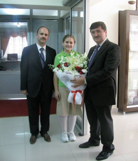 Vali Öz, Şehzade Eğitim Kurumları'nı ziyaret etti