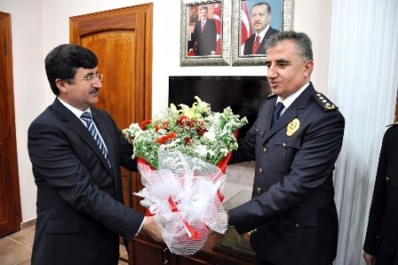 Vali Öz: Emniyet teşkilatımızın büyük oranı üniversite mezunu