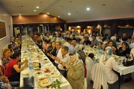 Vali Öz: Şehit Yakınlarına Ve Gazilere İftar Verdi